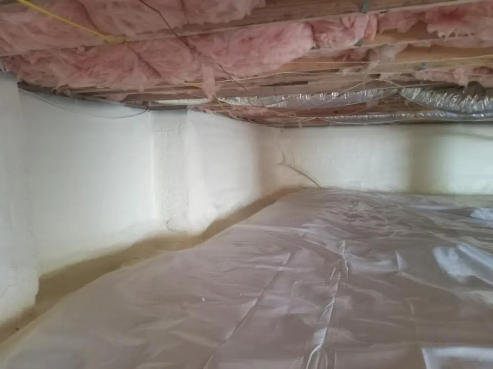 Crawl space encapsulation with closed-cell spray foam for Roof Maintenance in Brazil